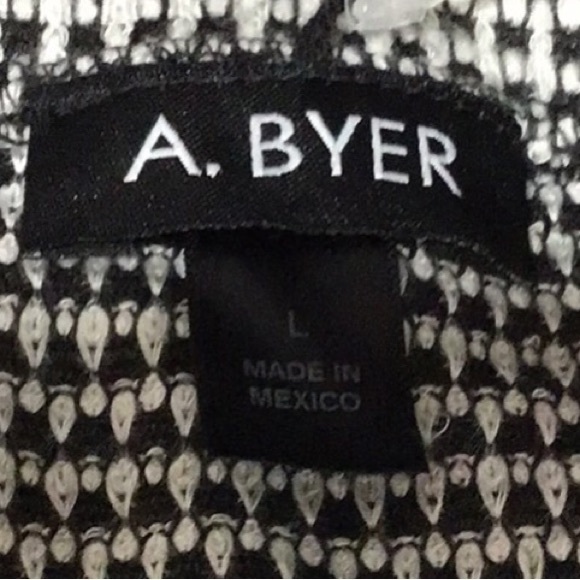 NWT A. Byer Tweed Knit Top with Silver-Tone Necklace, Off-White & Black, Size L - Picture 10 of 10